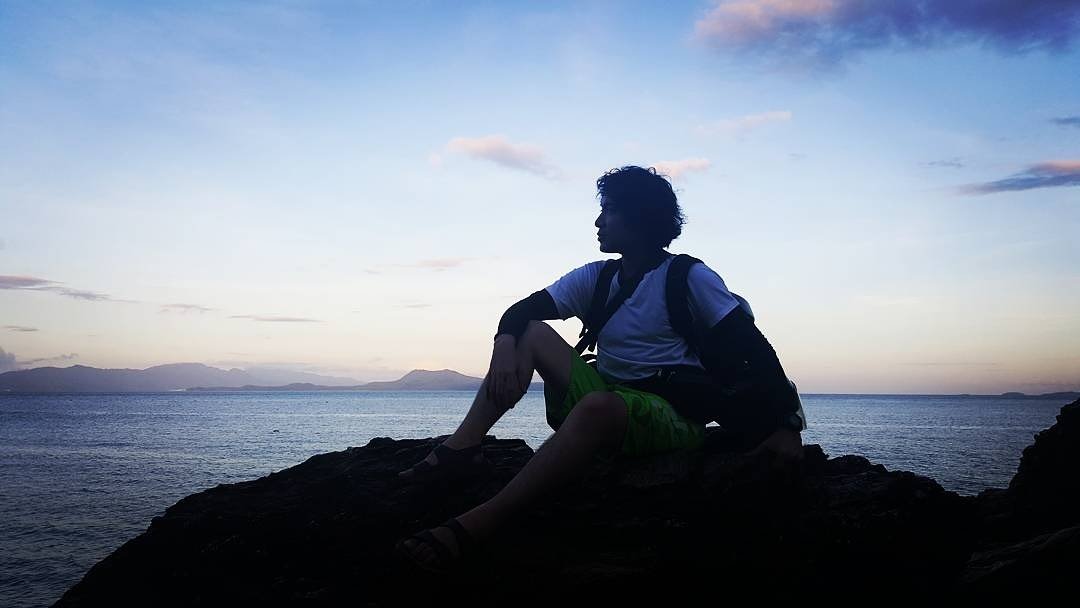 Me during sunset in Aplayang Munti, Puerto Galera. Traveled here using a motorbike with John of Arkipelago Divers. Photography by John of Arkipelago Divers.