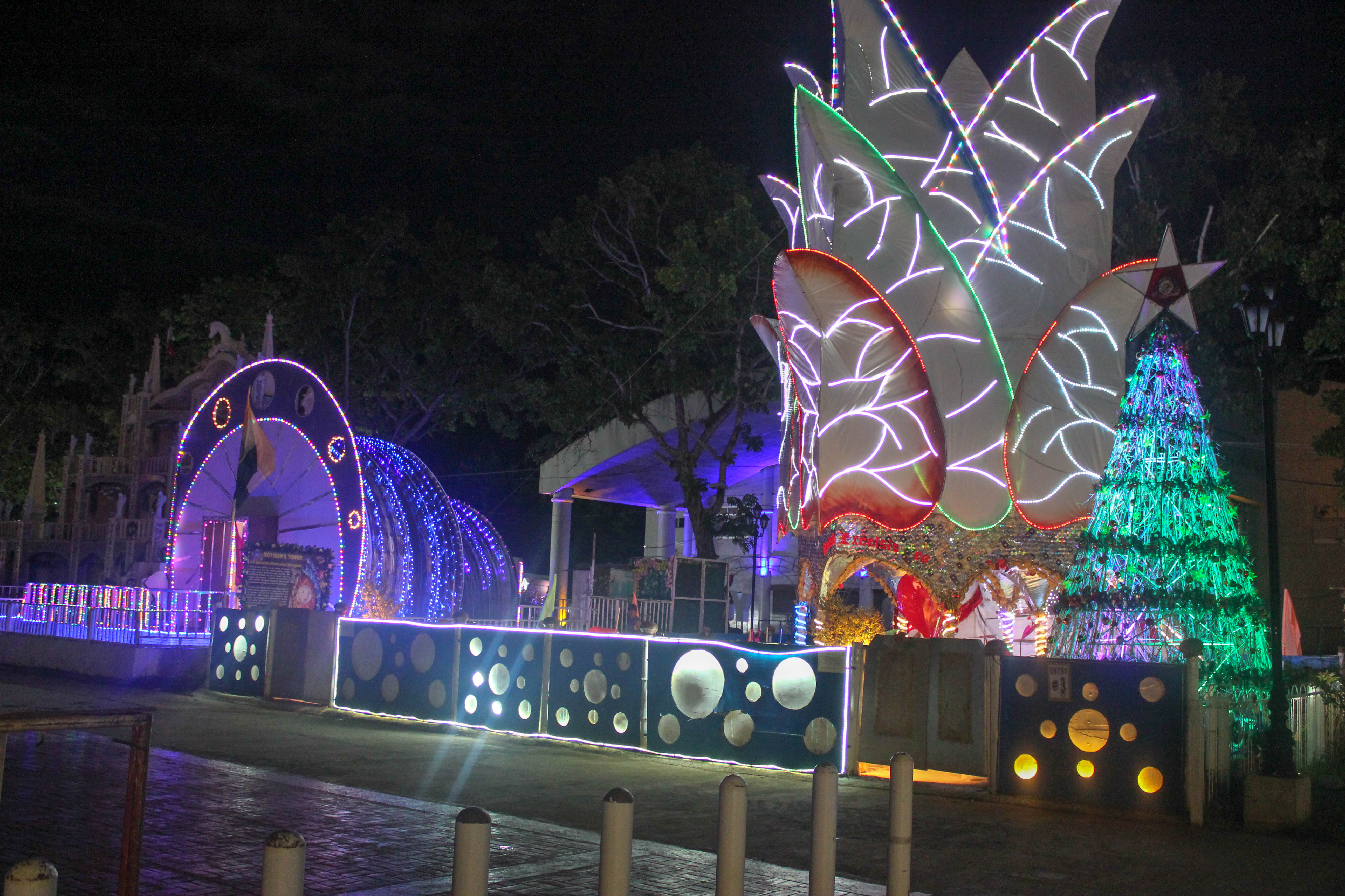 Tangub City's Christmas Symbols Festival