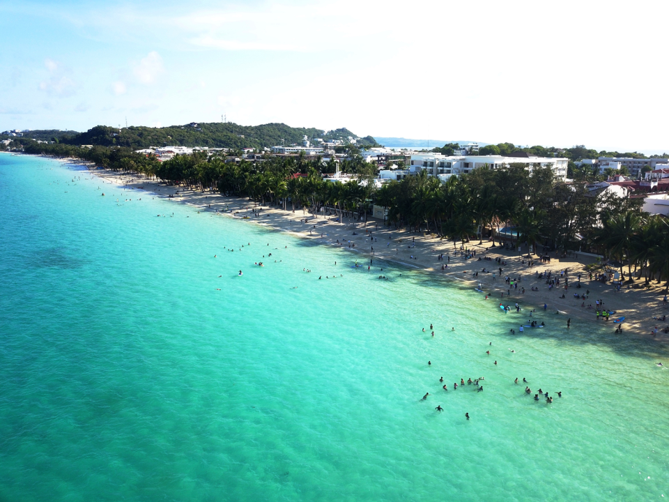 THE PHILIPPINES VOTED ASIA'S LEADING BEACH DESTINATION